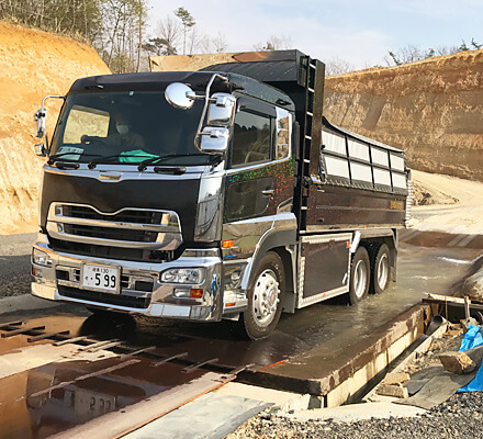 タイヤ清掃プール