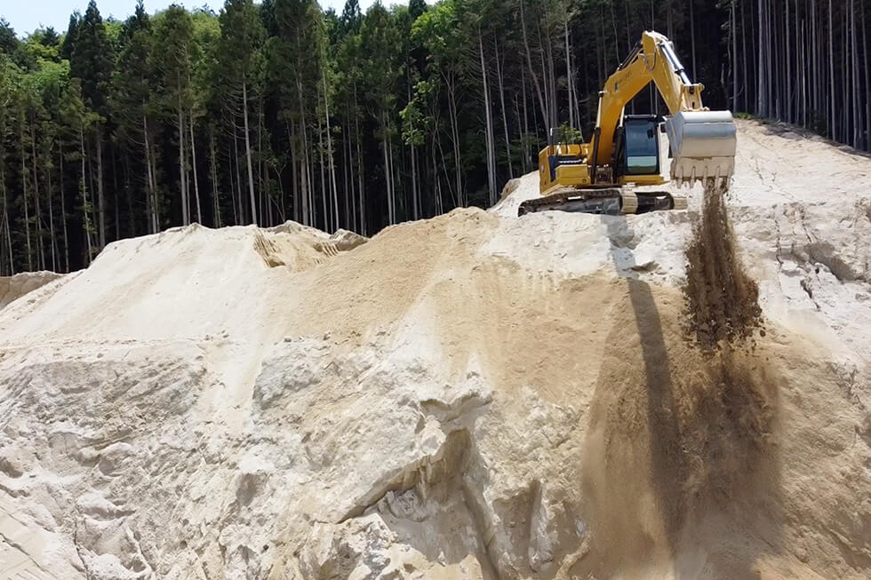 抜根及び枝葉搬出作業