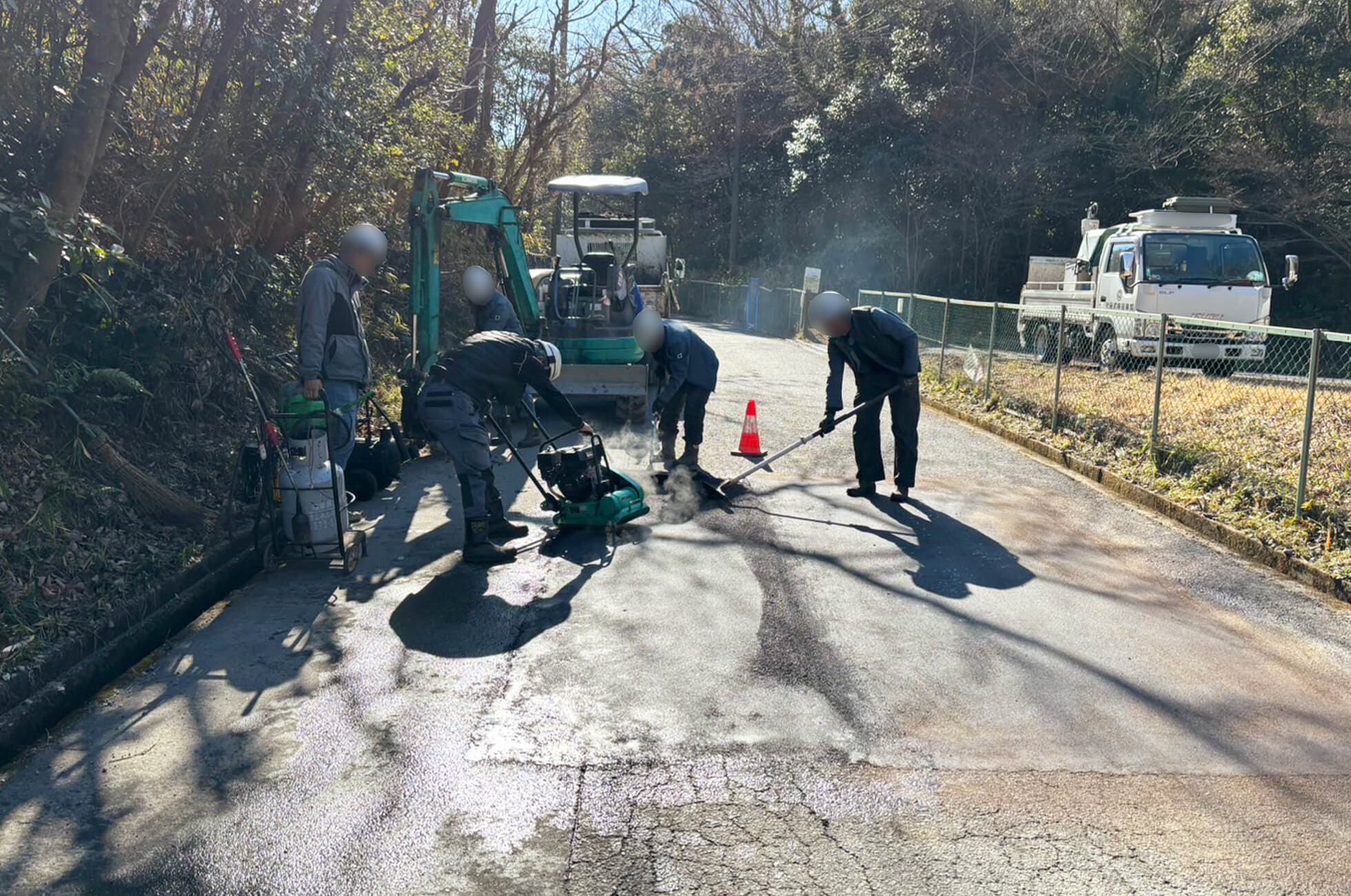 アスファルト修繕工事