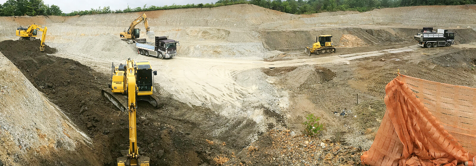 自社所有の残土処分場！小型車・大型車の受け入れ、引き取りいたします。